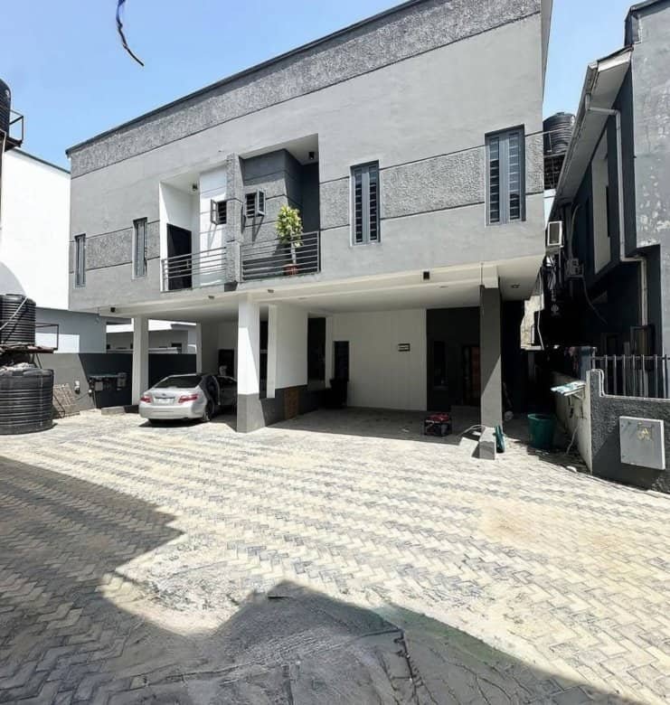 01 4 Bedroom Semi-Detached Furnished Duplex for Rent — 4 Bed, 4 Baths Orchid Road, Lekki, Lagos ₦8,500,000Other charges- Agency- 10 Caution- 850,000Total- 11,050,000—Features-All rooms En-suite - POP