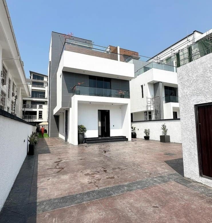 Luxurious 5-Bedroom Duplex in Banana Island, Ikoyi, Lagos (Fully Furnished Detached Duplex in Lagos) 001