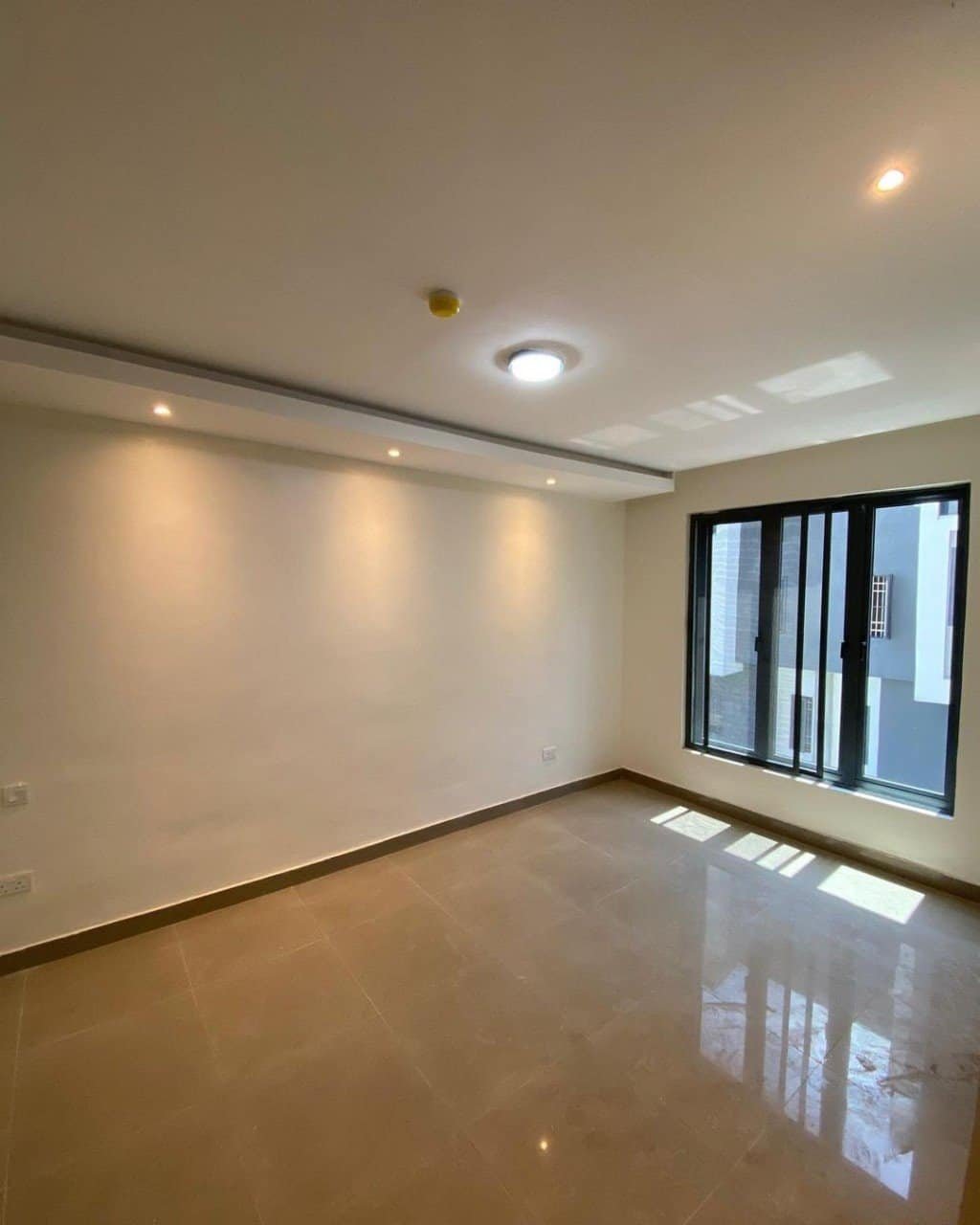 Sleek 2 bedroom apartment in lekki phase 1, lagos for sale ₦150,000,000—Features-All rooms En-suite - POP Ceiling - Large Living Area - Dinning Area - Fitted Kitchen 008