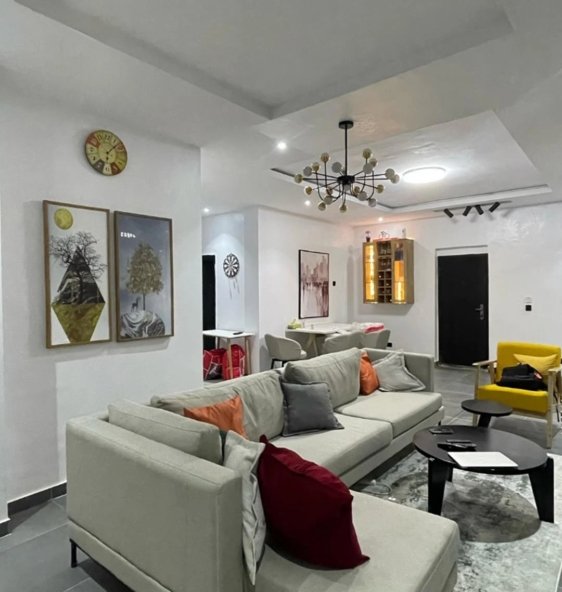 2 BEDROOM APARTMENT AVAILABLE FOR BOOKING Short term and long term bookings available Ideal for residential stay Perfect for movie and film productions Bookings start from 2 days upwards 01