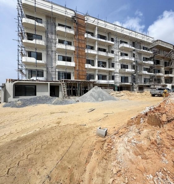 Brum Height 7 Lekki Phase 1 Apartment for Sale. One Off Payment ₦250 Million 6 to 12 Months Instalment ₦270 Million 01